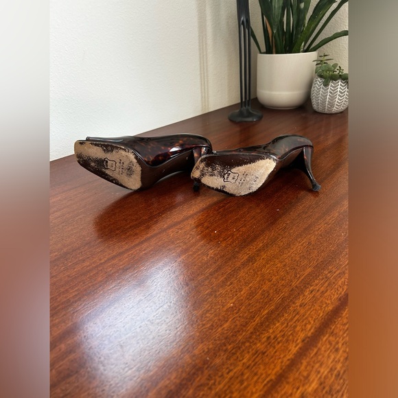 Stuart Weitzman Patent Tortoise Shell Peep Toe Pumps Size 7.5 - Picture 2 of 6